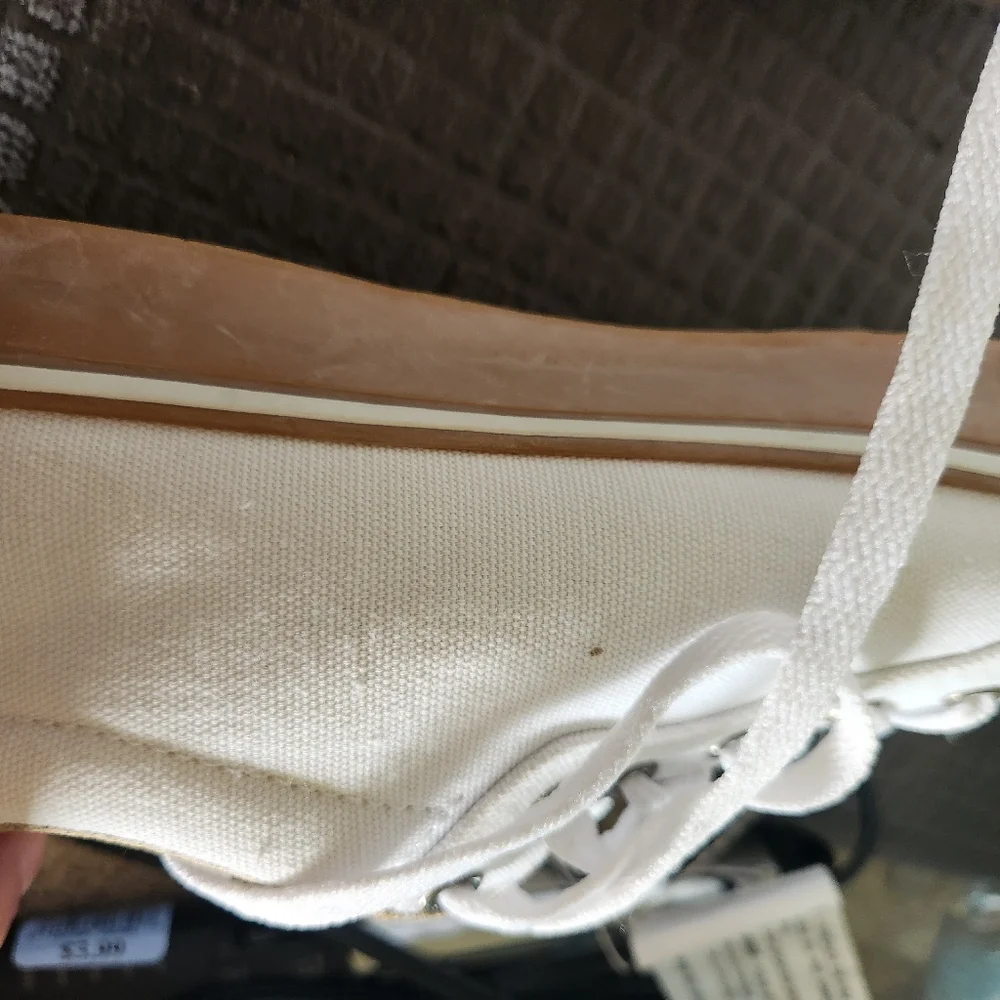 Harley Davidson White Canvas Sneakers with Tan Accents. Canvas Is Clean And Inta - Picture 11 of 12